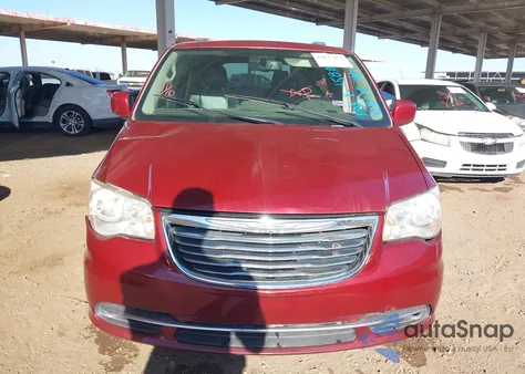 2016 Chrysler Town & Country Touring z USA, uszkodzony, nr VIN 2C4RC1BG9GR158044